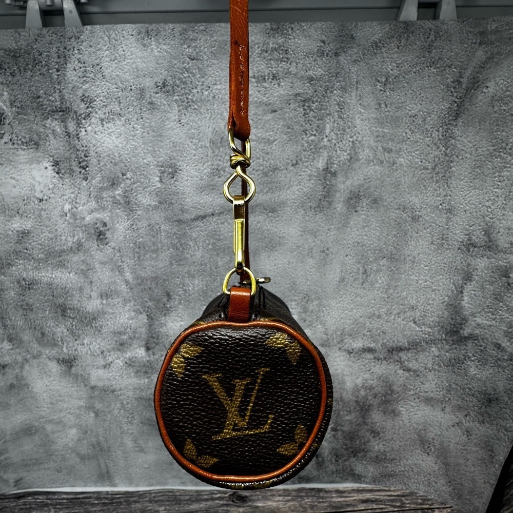 LOUIS VUITTON Trousse Ronde Monogram - Pouch Monogram Canvas EUC​​ - Picture 4 of 8